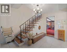 8660 Fairfax Crescent, Richmond, BC V7C1Y1 Photo 10