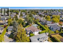 8660 Fairfax Crescent, Richmond, BC V7C1Y1 Photo 6