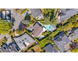 8660 Fairfax Crescent, Richmond, BC V7C1Y1 Photo 7