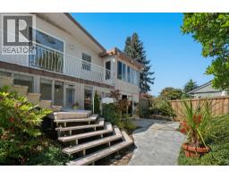8660 Fairfax Crescent, Richmond, BC V7C1Y1 Photo 36