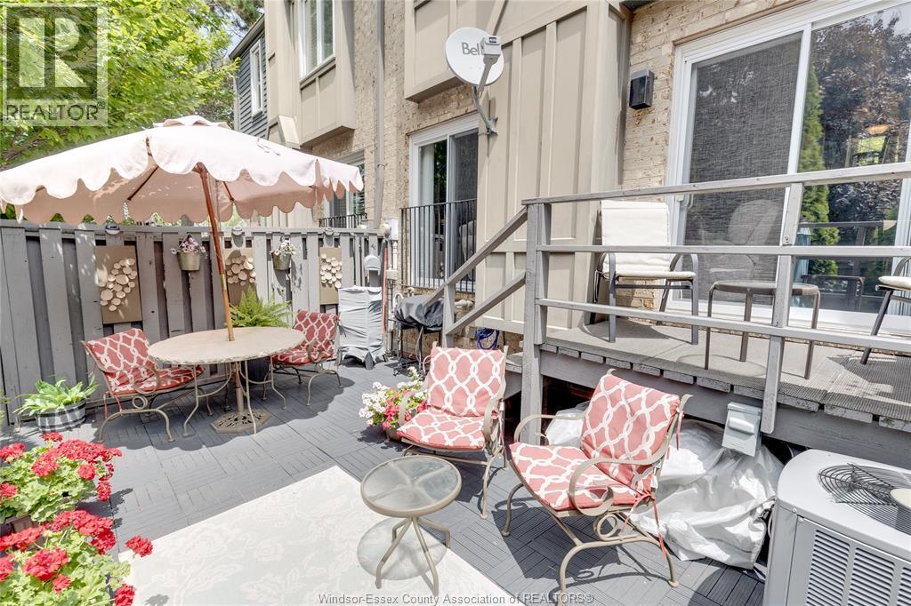 #9-3917 3917 RIVERSIDE East - Image 38