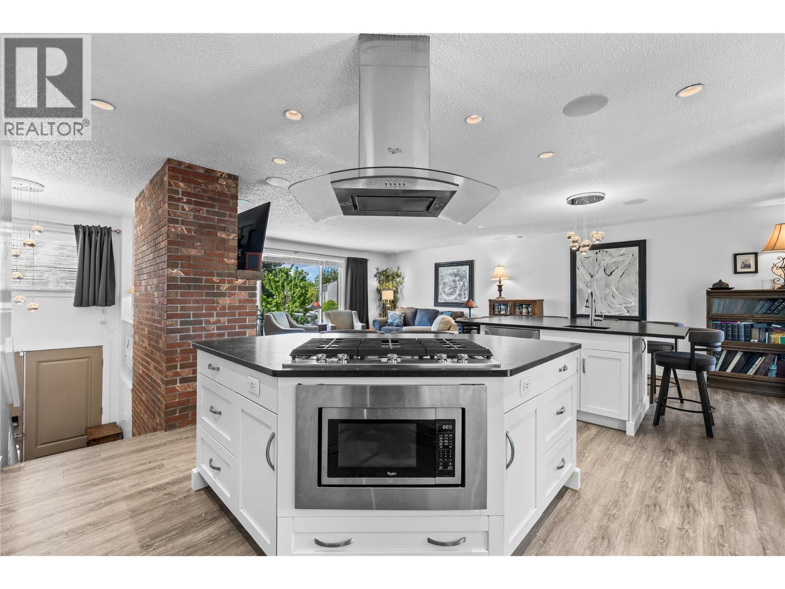 992 Grenfell Court - 9