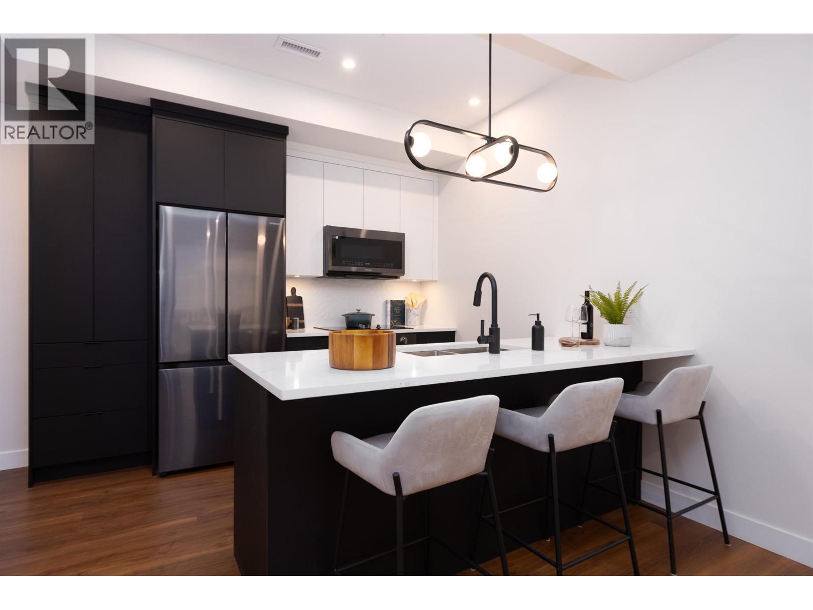 #106 1281 Pridham Avenue Lot# 6 - 3