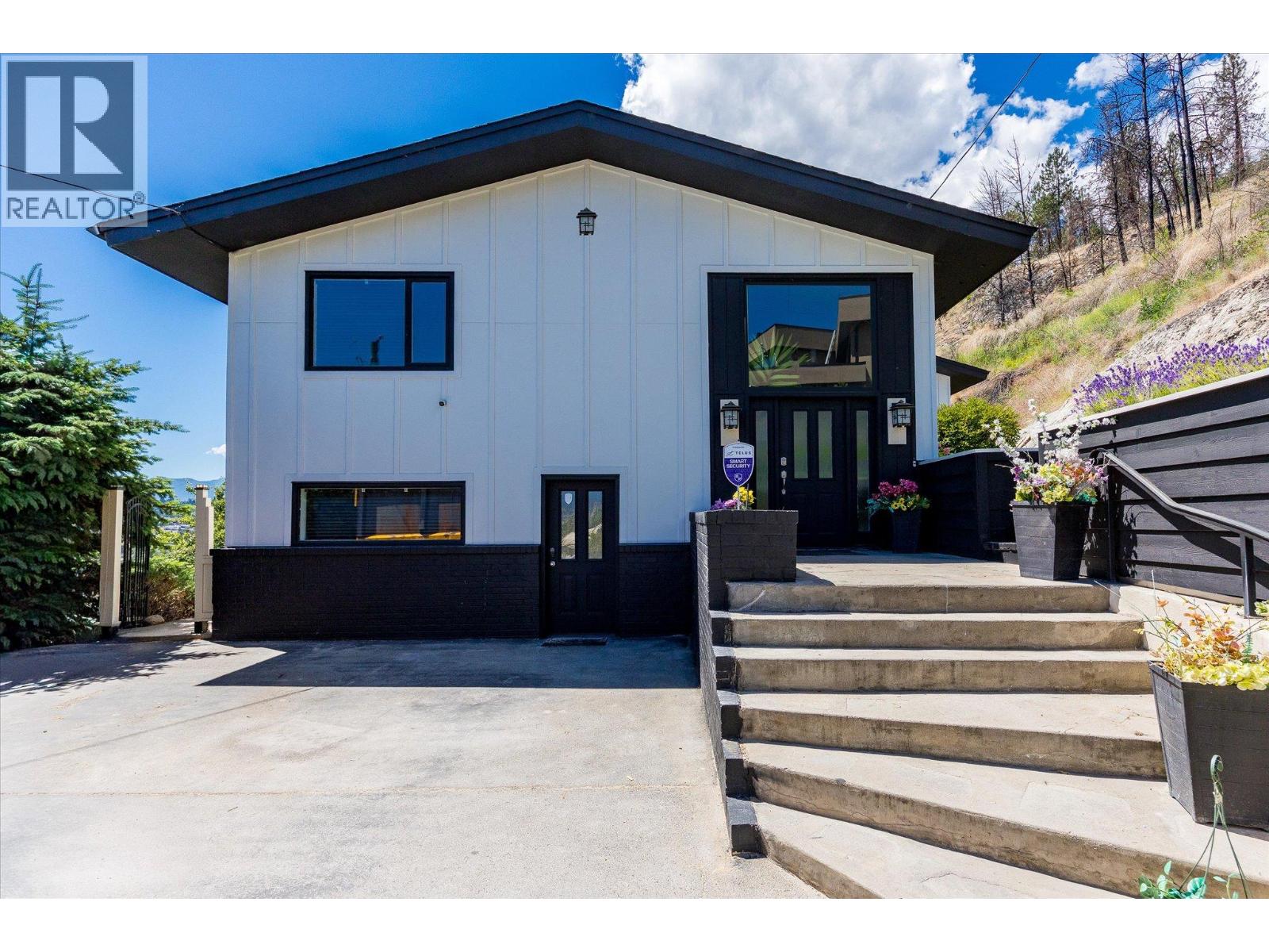 1084 Westside Road S - Image 4