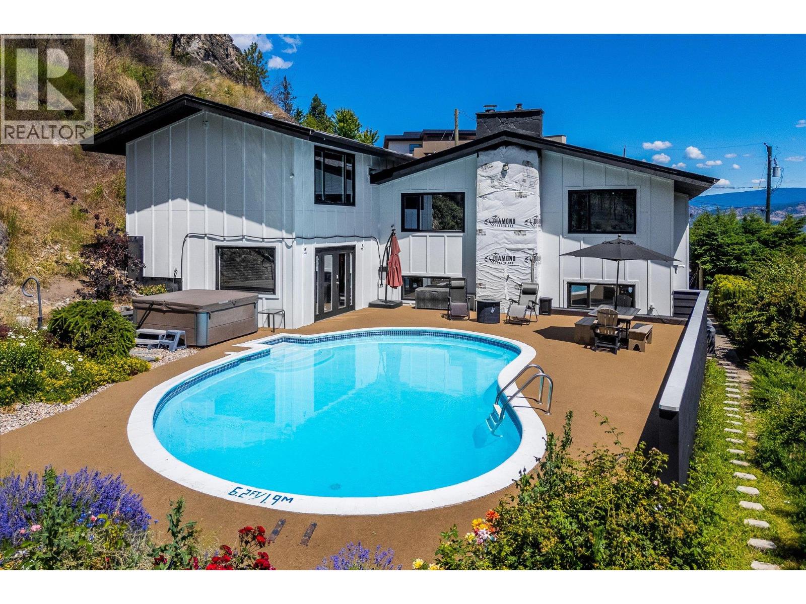 1084 Westside Road S - 3