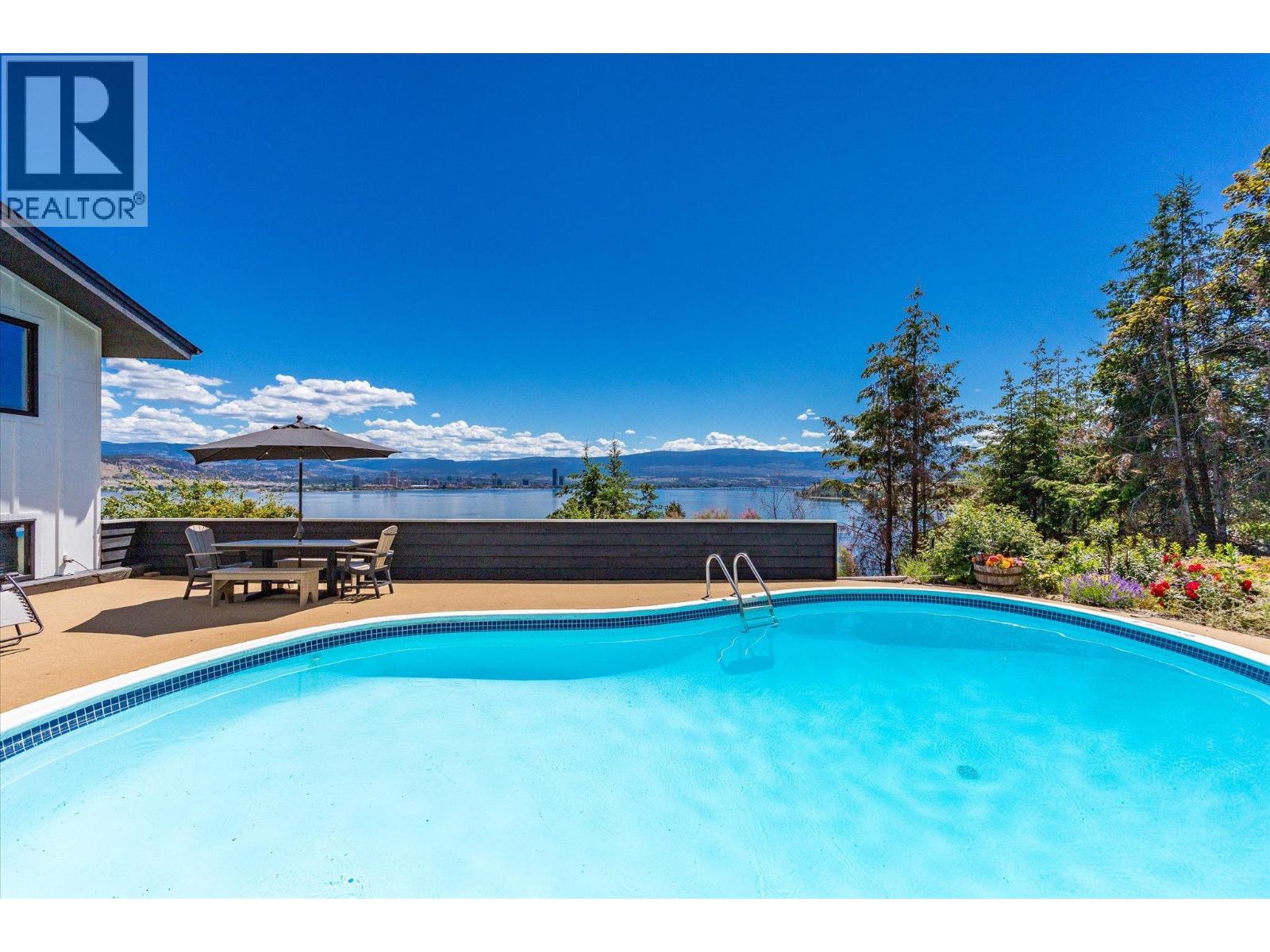 1084 Westside Road S - Image 33