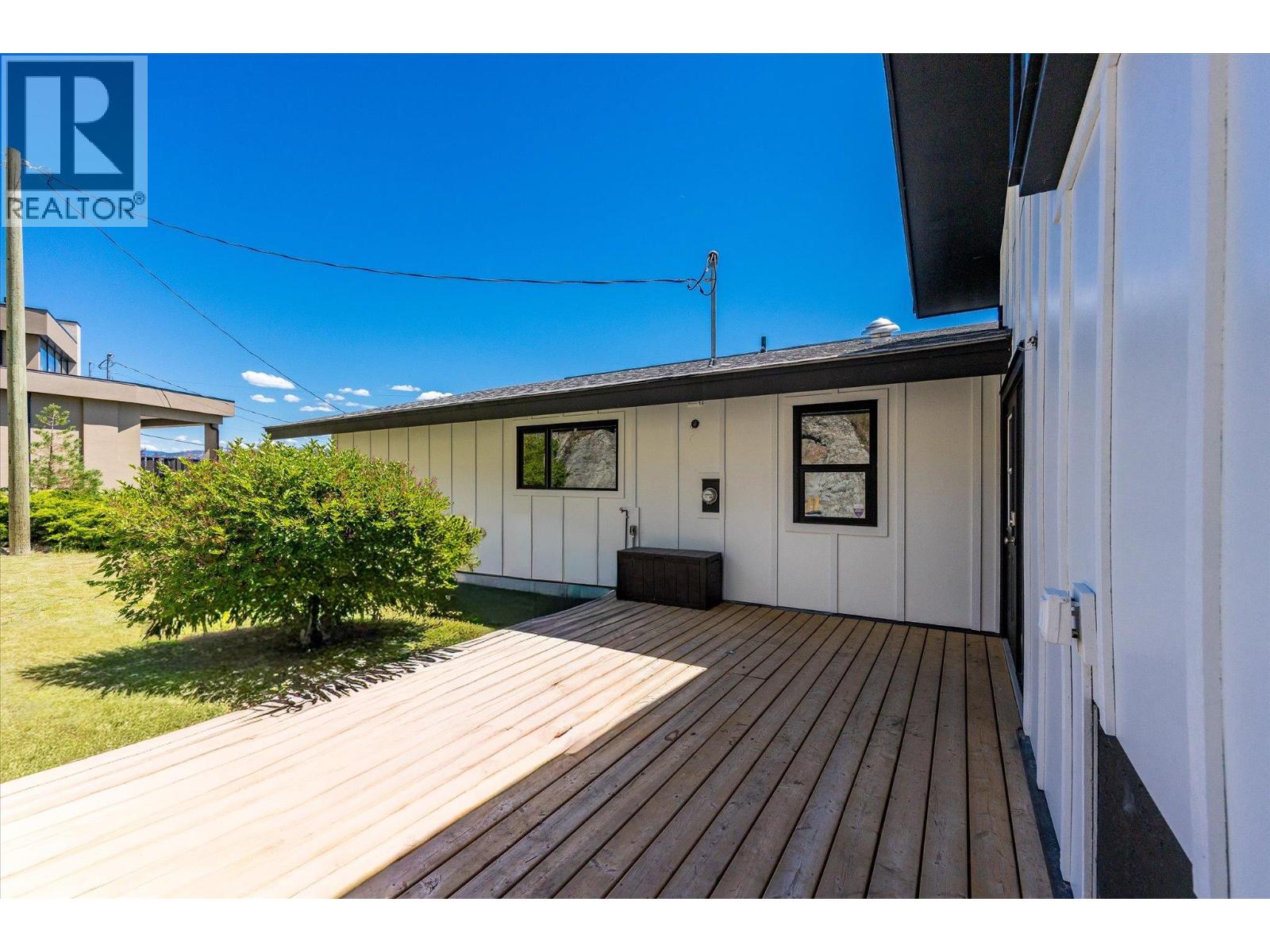 1084 Westside Road S - Image 46