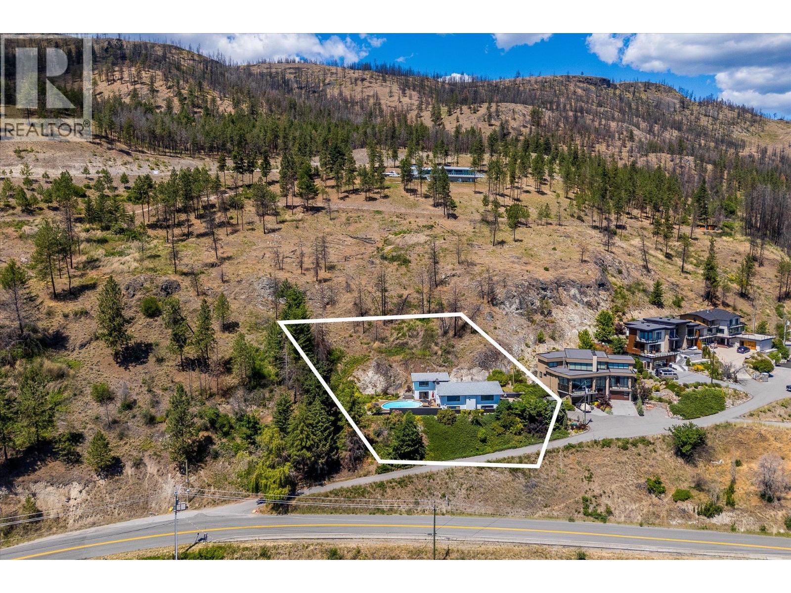 1084 Westside Road S - 55