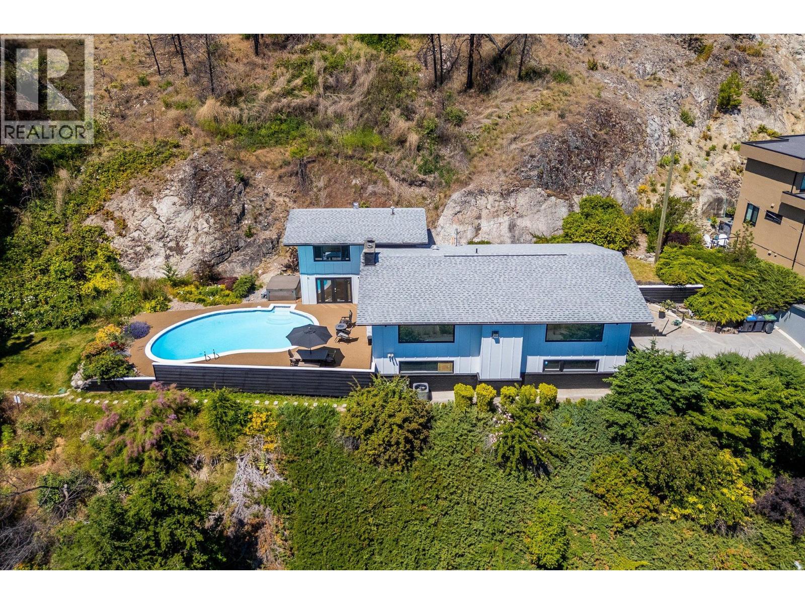 1084 Westside Road S - 48