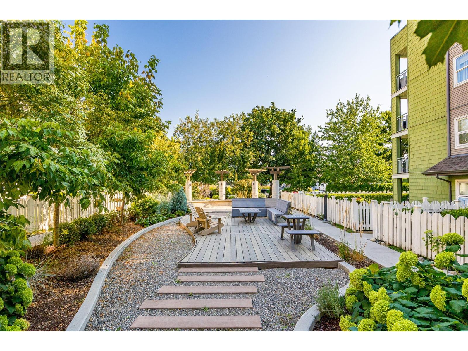 #307 567 Yates Road - 33