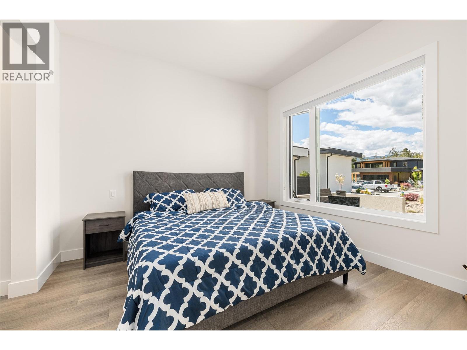 10245 Beacon Hill Drive, Lake Country