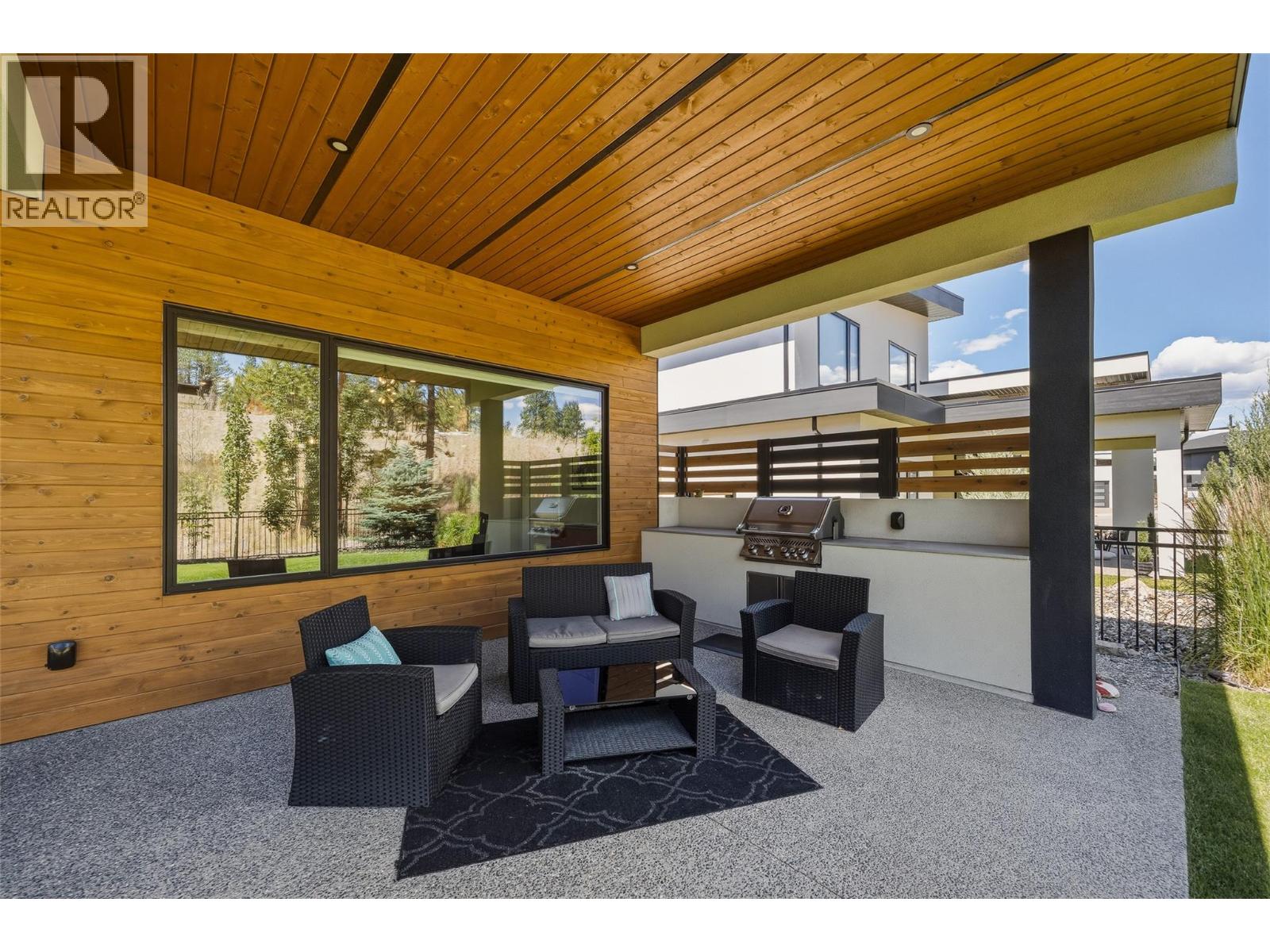 10245 Beacon Hill Drive, Lake Country