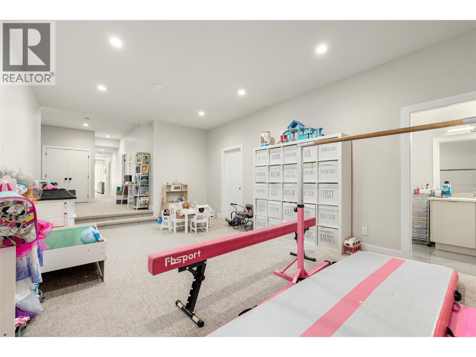10293 Long Road, Lake Country