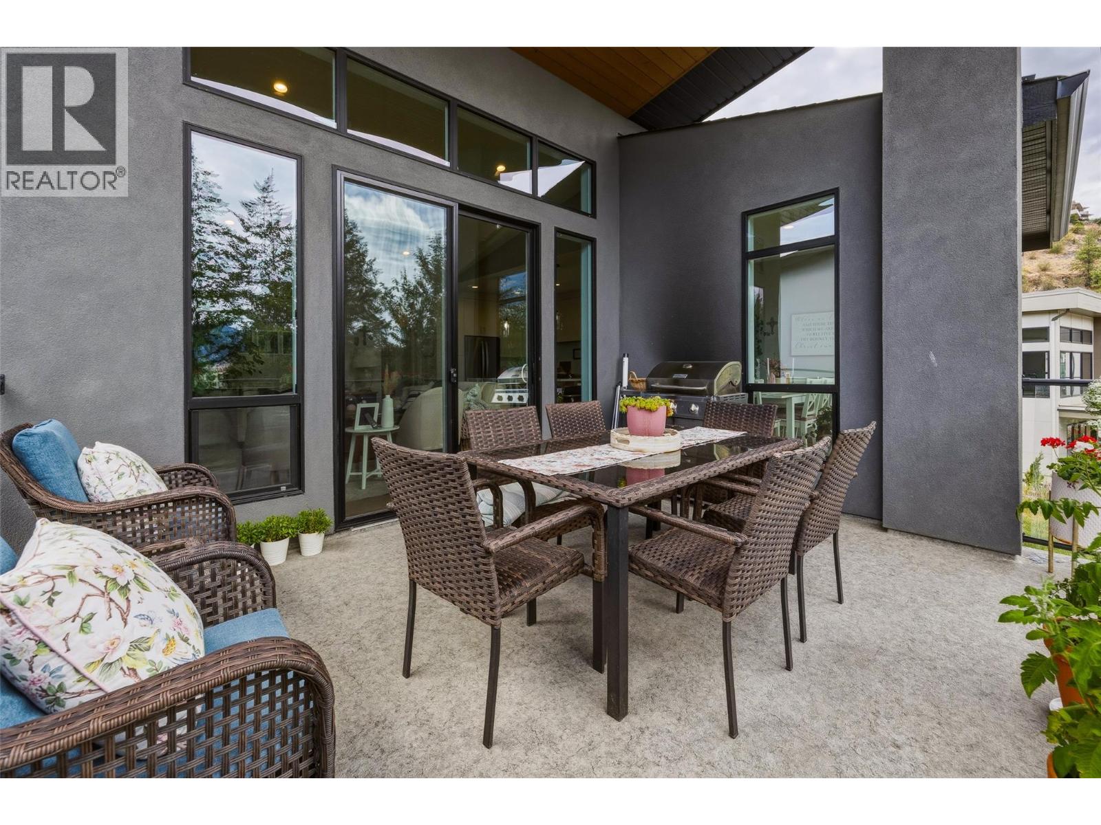 10293 Long Road, Lake Country
