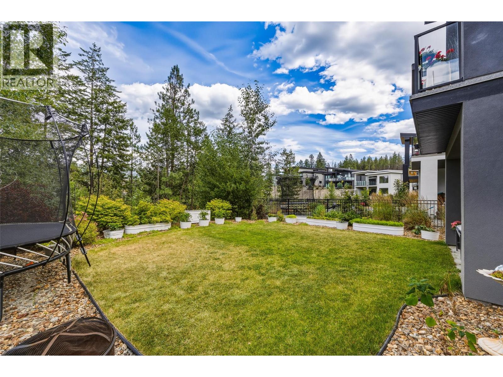 10293 Long Road, Lake Country