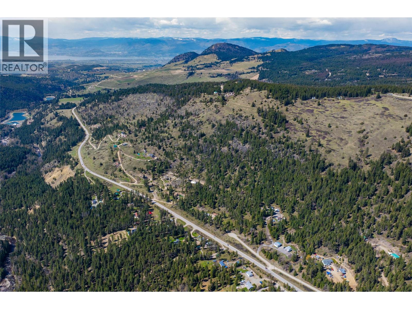 7114 Goshawk Road - 38