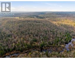 11 Seventh (extension) Lin W, Sault Ste  Marie, ON P6A6J8 Photo 6