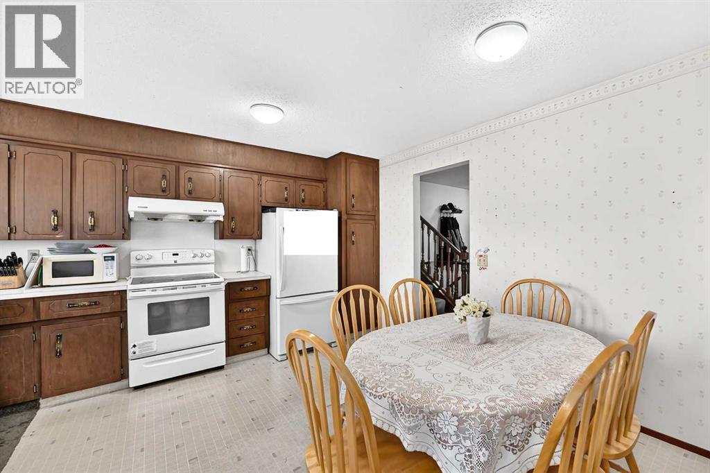11 rundlemere Place NE - 14