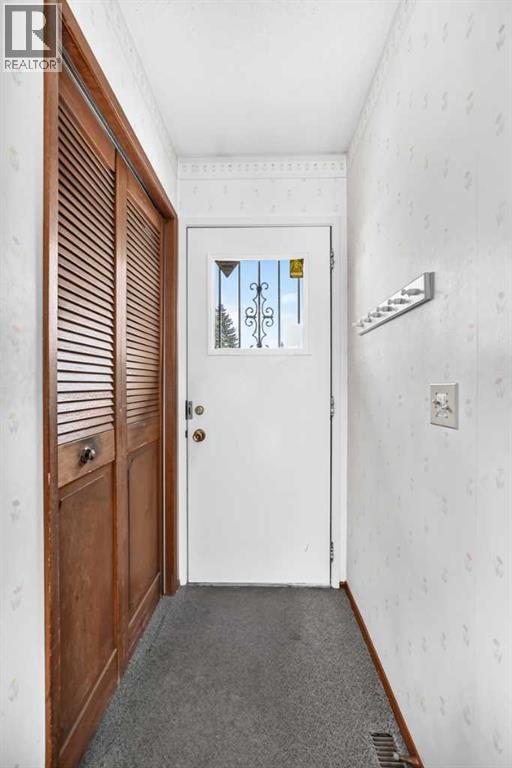 11 rundlemere Place NE - 15