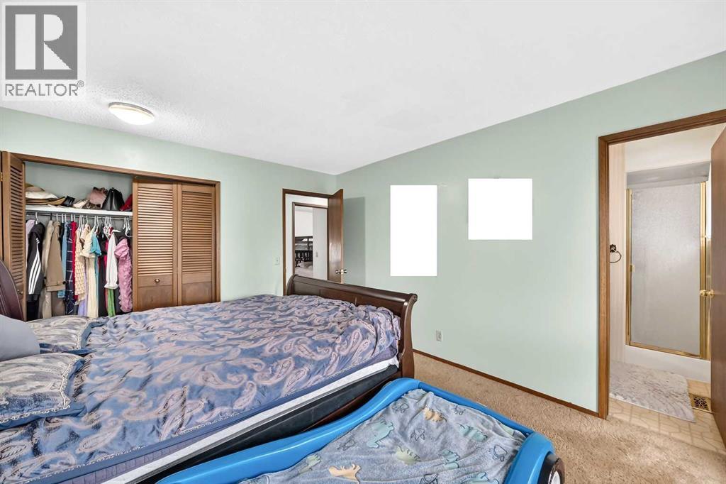 11 rundlemere Place NE - 18
