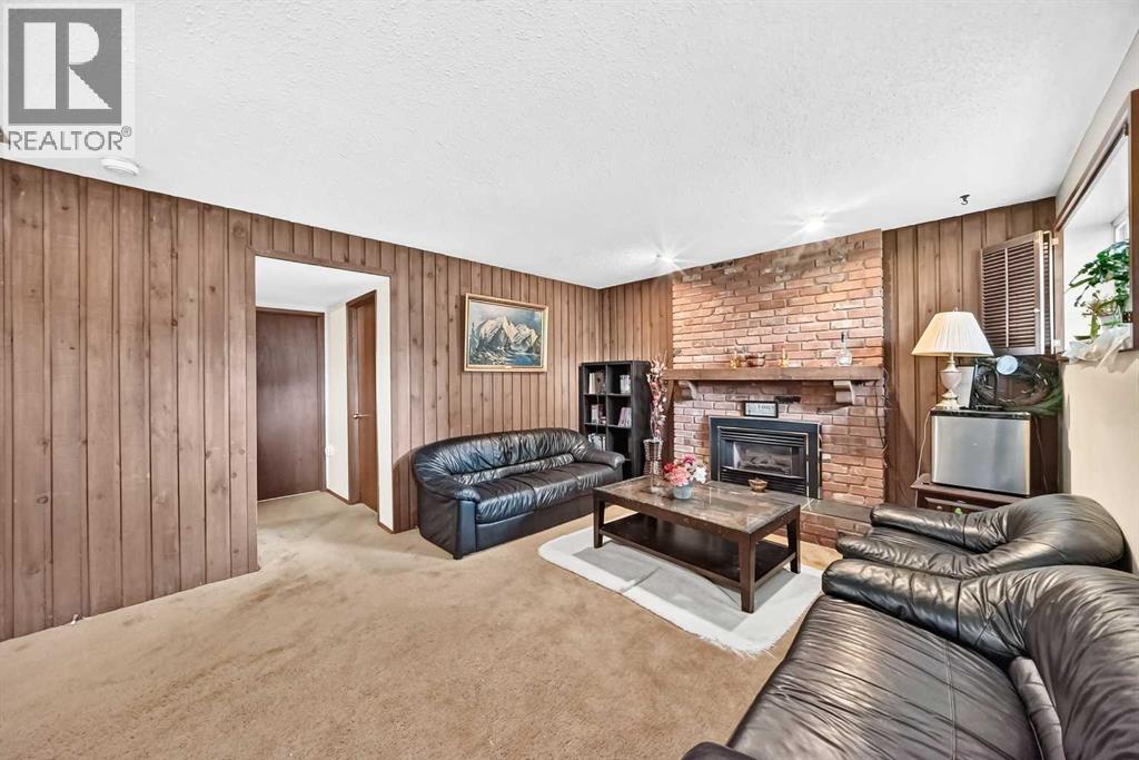 11 rundlemere Place NE - 28