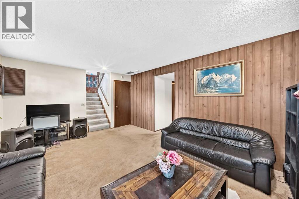 11 rundlemere Place NE - 29