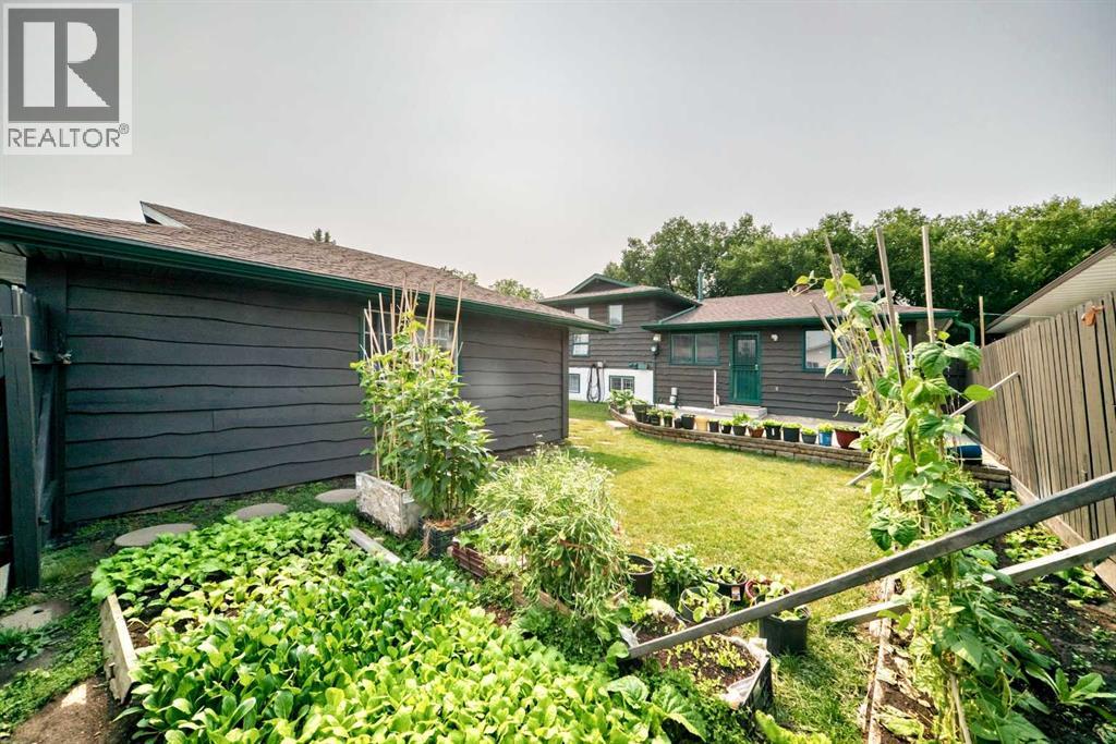 11 rundlemere Place NE - 47