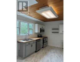 10 Morris Avenue thumbnail 9