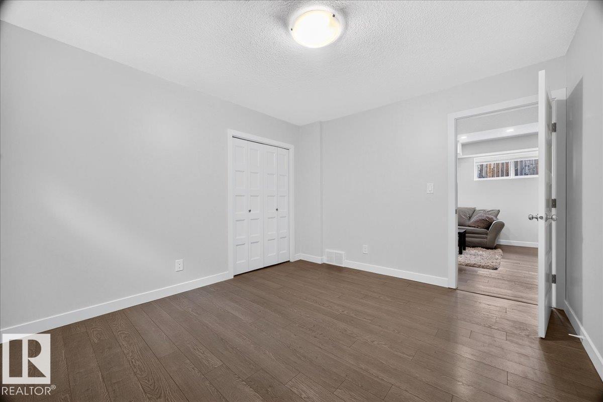 12126 47 Street NW - Photo 34