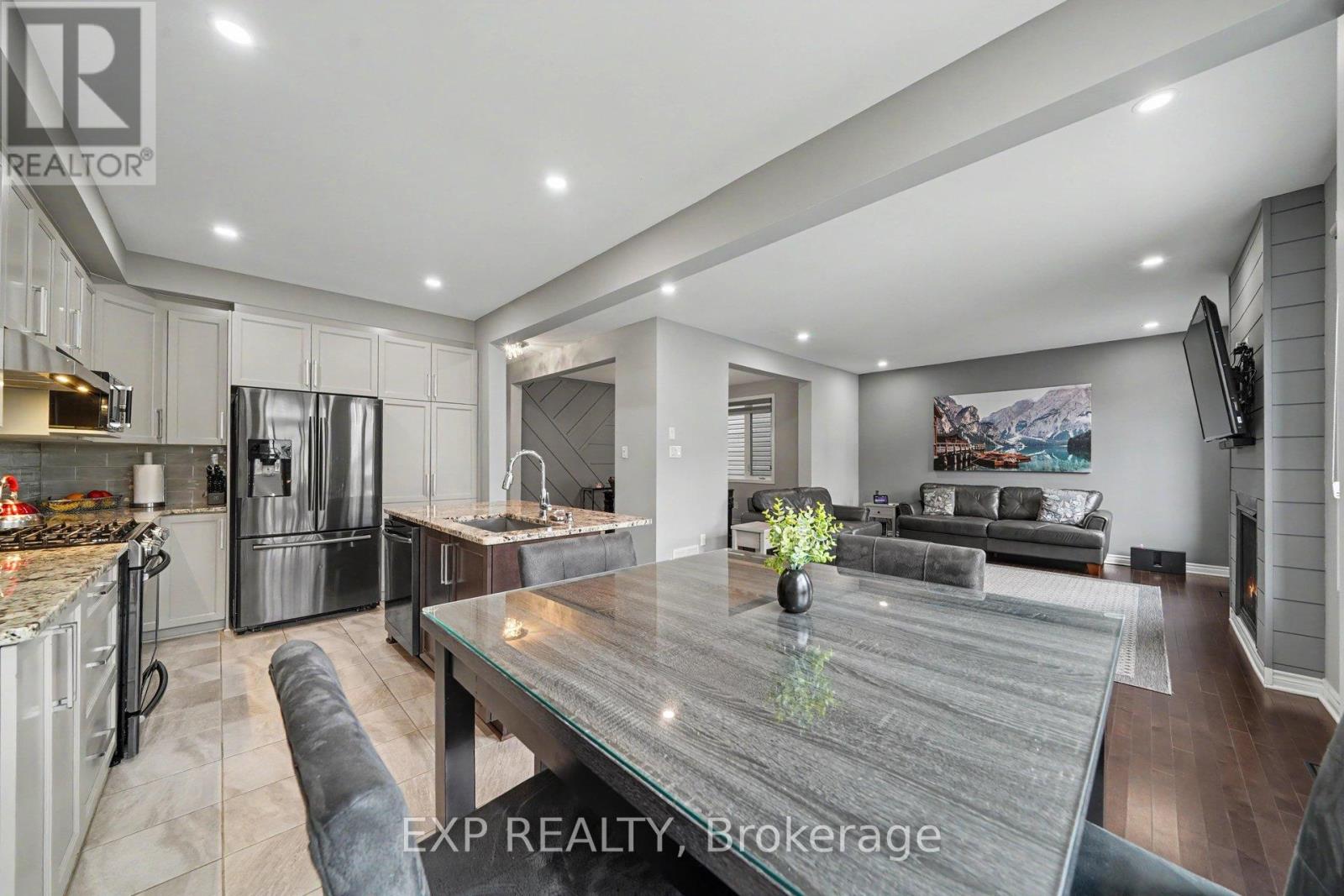3 Bed, 4 Bath House for Sale in Ottawa – 707 CASHMERE TERRACE, Ottawa – MLS# X13677704 - Image 9