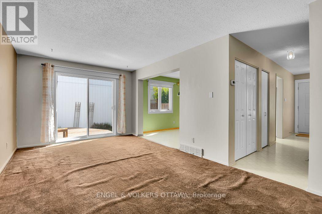 3 Bed, 2 Bath Apartment for Rent in Ottawa – 110 – 837 EASTVALE DRIVE, Ottawa – MLS# X13677732 - Image 11