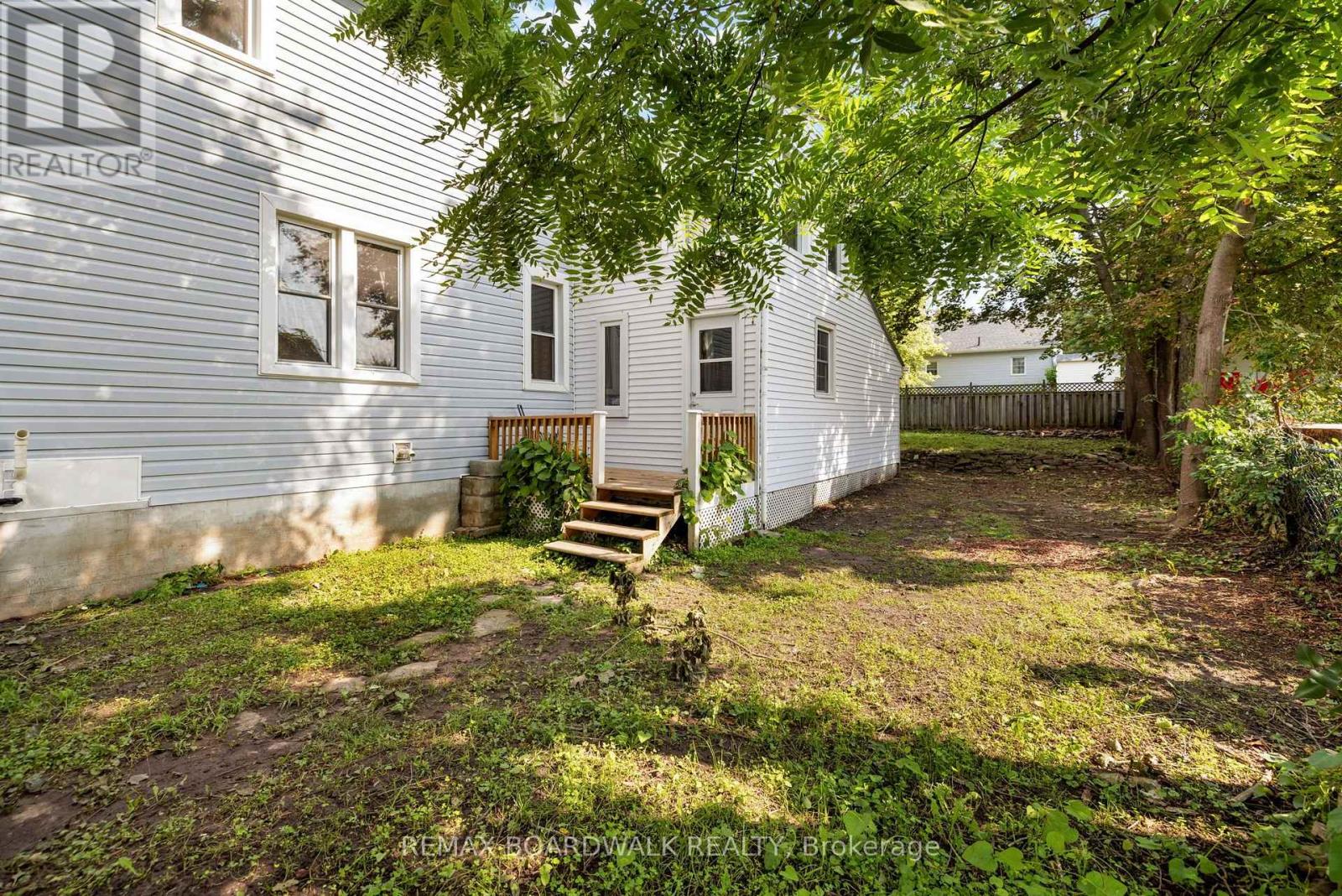 3 Bed, 2 Bath House for Sale in Carleton Place – 291 JAMES STREET, Carleton Place – MLS# X13677822 - Image 35