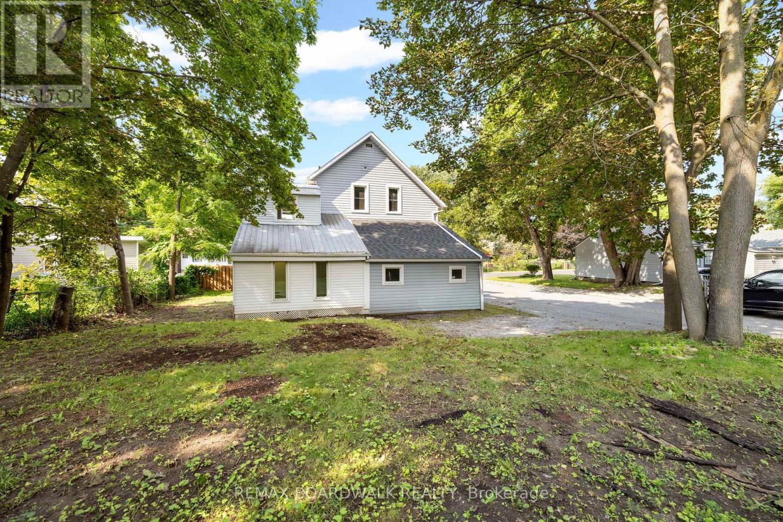 3 Bed, 2 Bath House for Sale in Carleton Place – 291 JAMES STREET, Carleton Place – MLS# X13677822 - Image 39