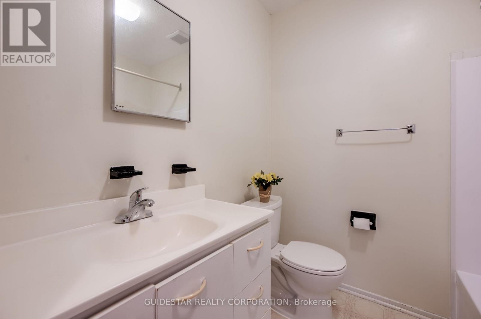 4 Bed, 2 Bath House for Sale in Ottawa – 1859 WALKLEY ROAD, Ottawa – MLS# X13677866 - Image 23