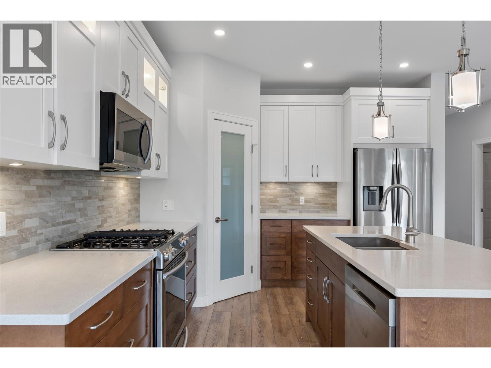#228 641 Shuswap Road E - 12