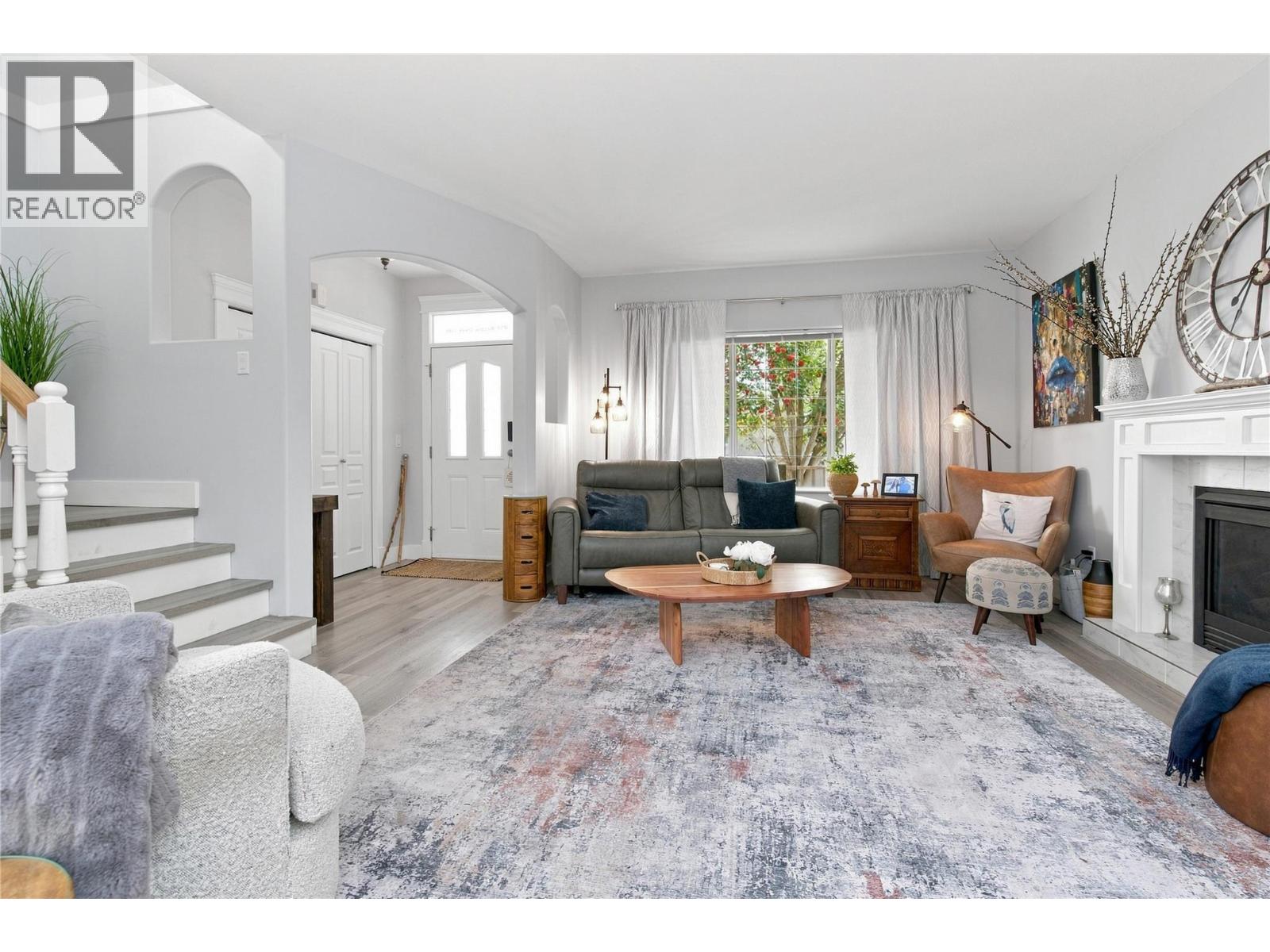 #13 2339 Patterson Avenue - 6