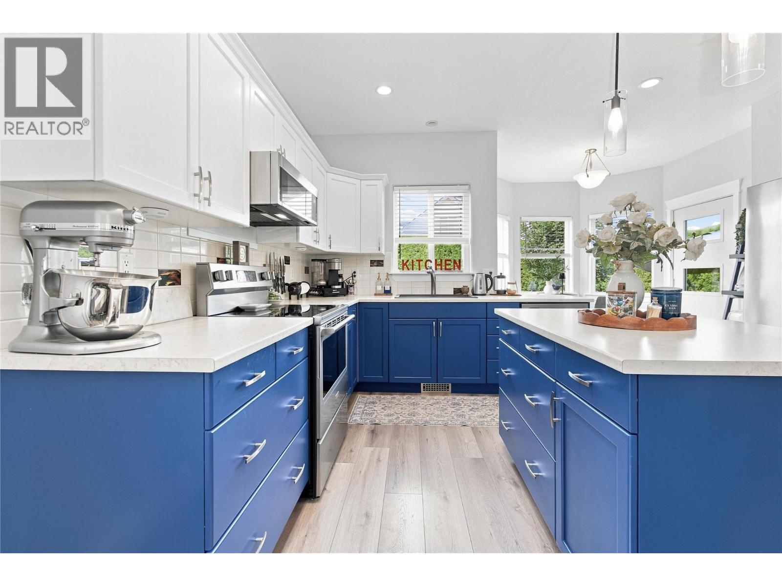 #13 2339 Patterson Avenue - 8