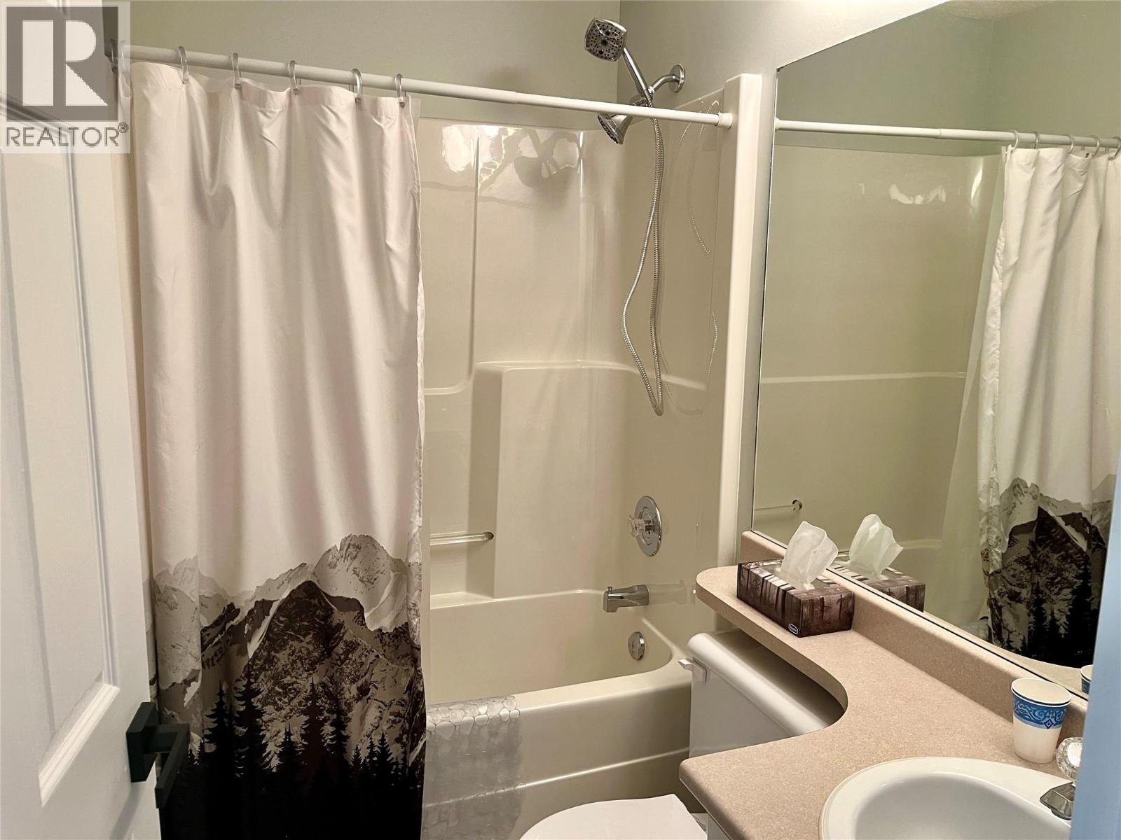 1902 46 Avenue Unit# 2, Vernon