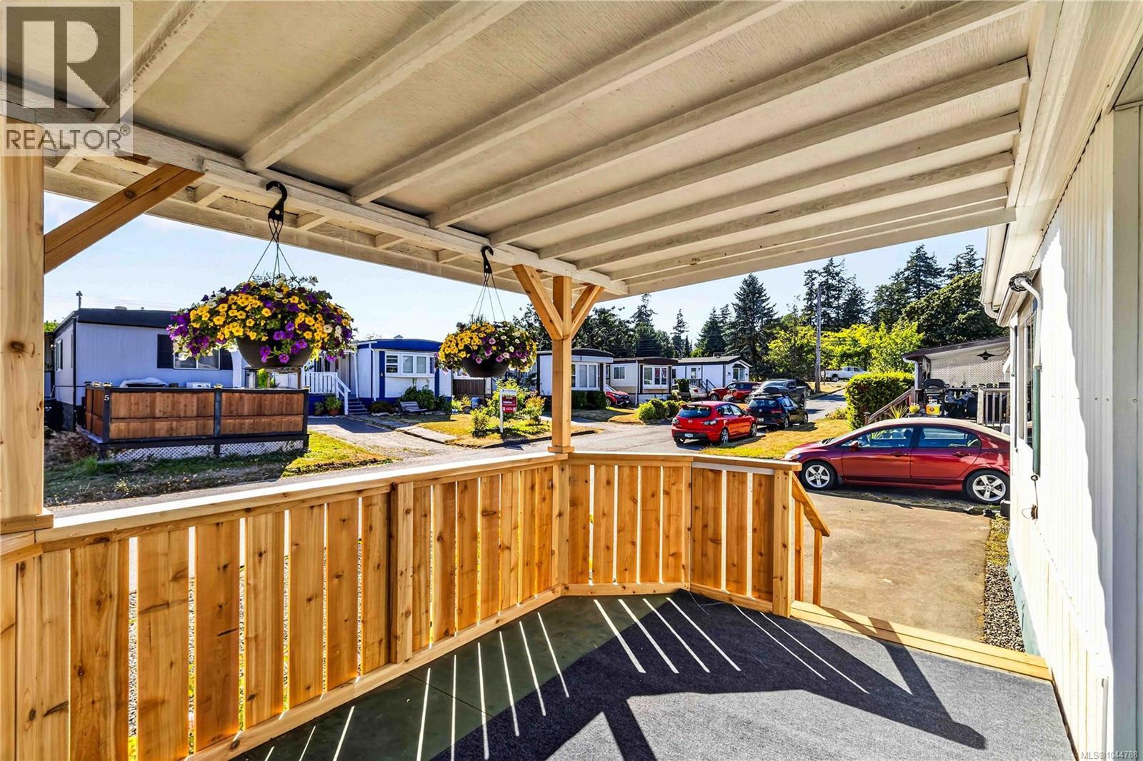 #49 1498 Admirals Rd - Image 11