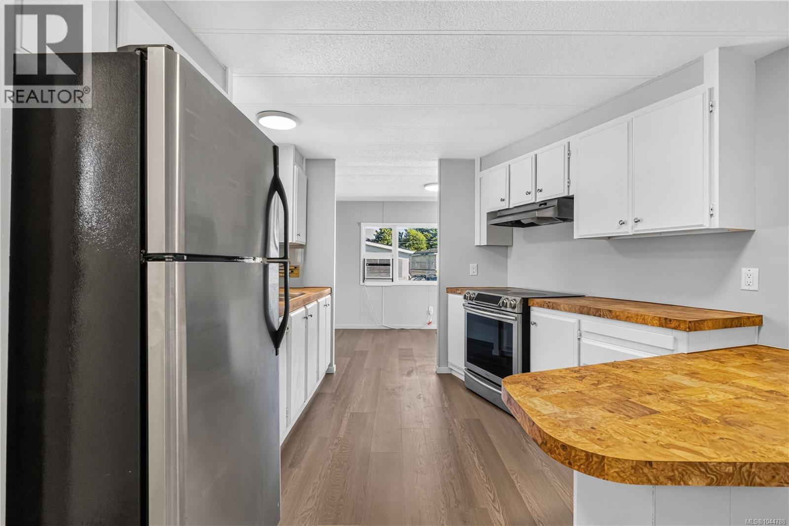 #49 1498 Admirals Rd - Image 6