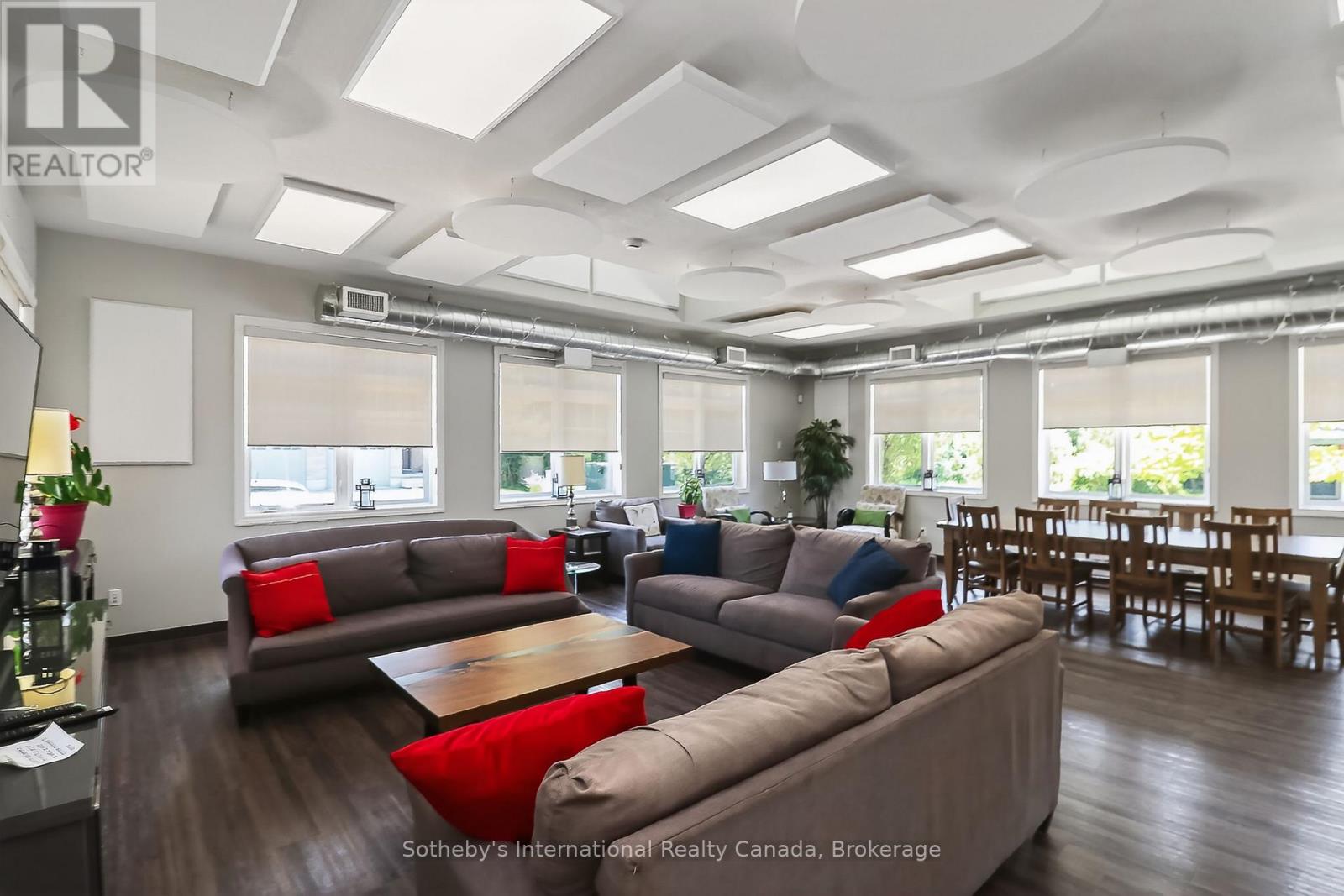 49 SILVER GLEN BOULEVARD - Image 35