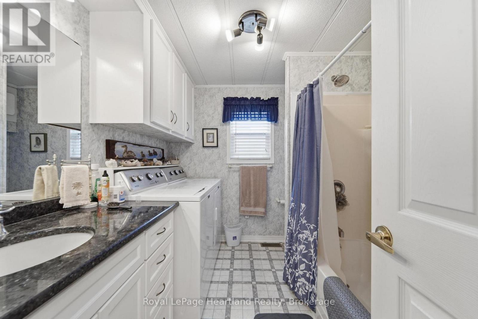 28 IROQUOIS LANE - Image 15