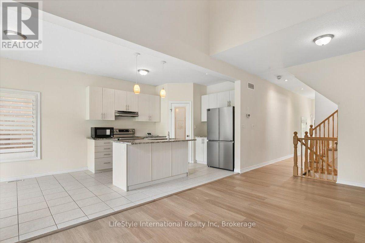 242 MOORLANDS CRESCENT S - Image 10