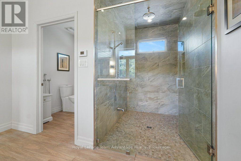 6 GINNIE STREET - Image 24