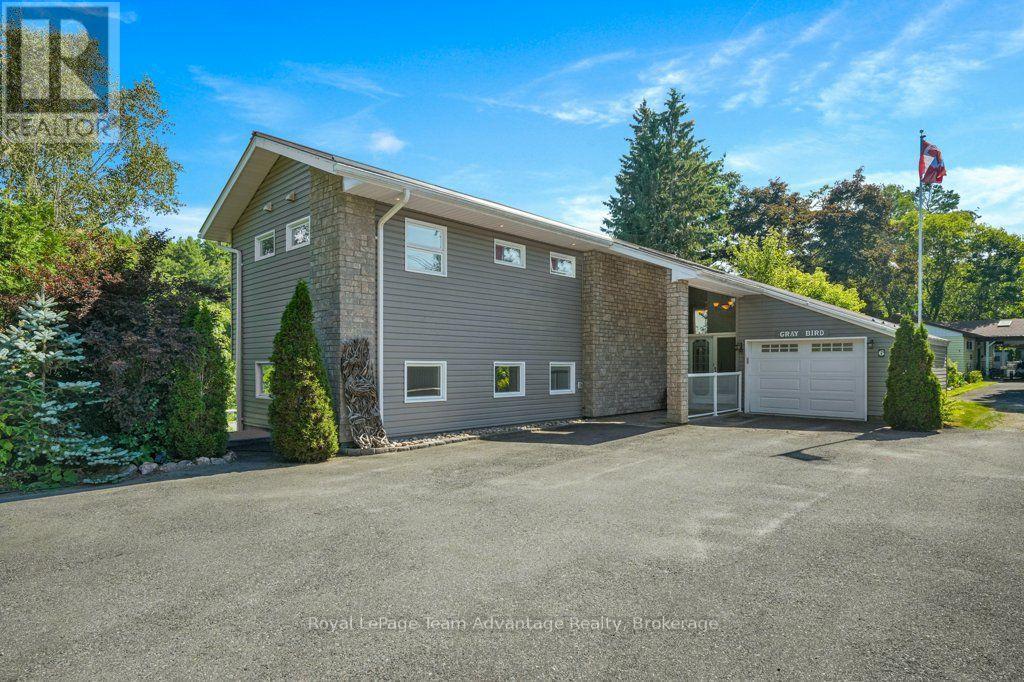 6 GINNIE STREET - 50