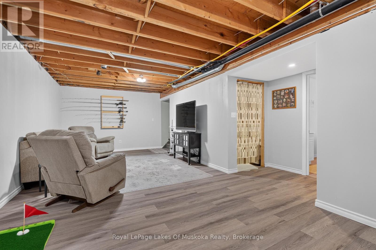 400 CHETWYND ROAD - 21