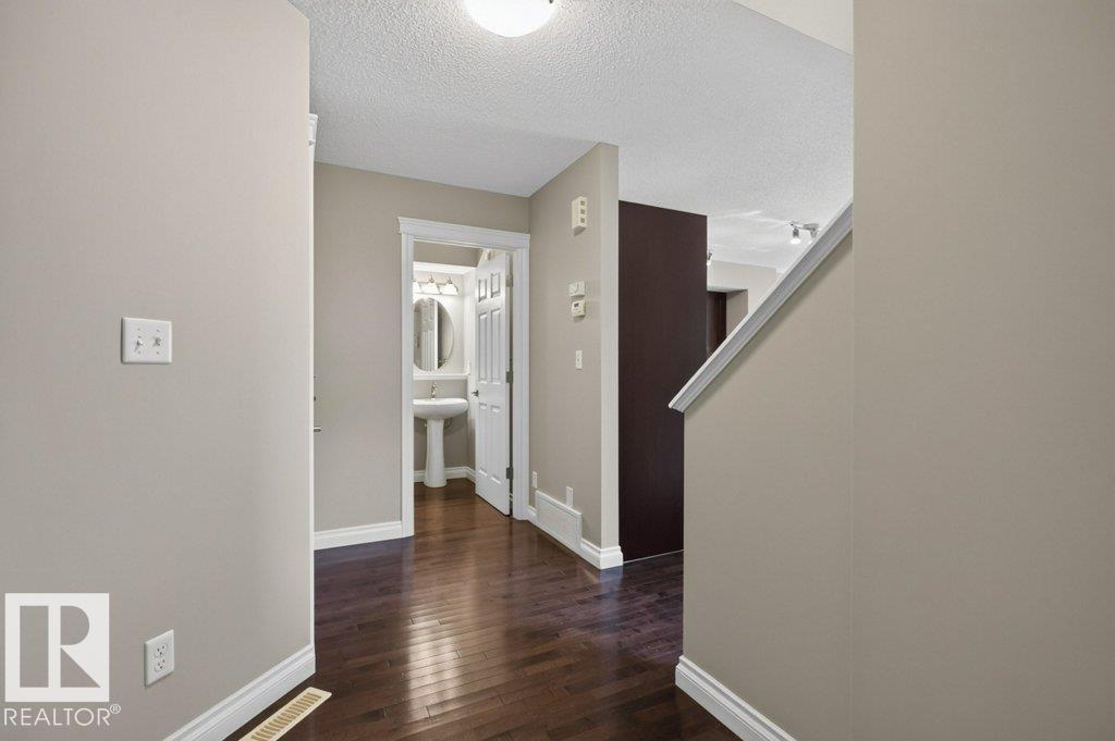 40 HARTWICK LO