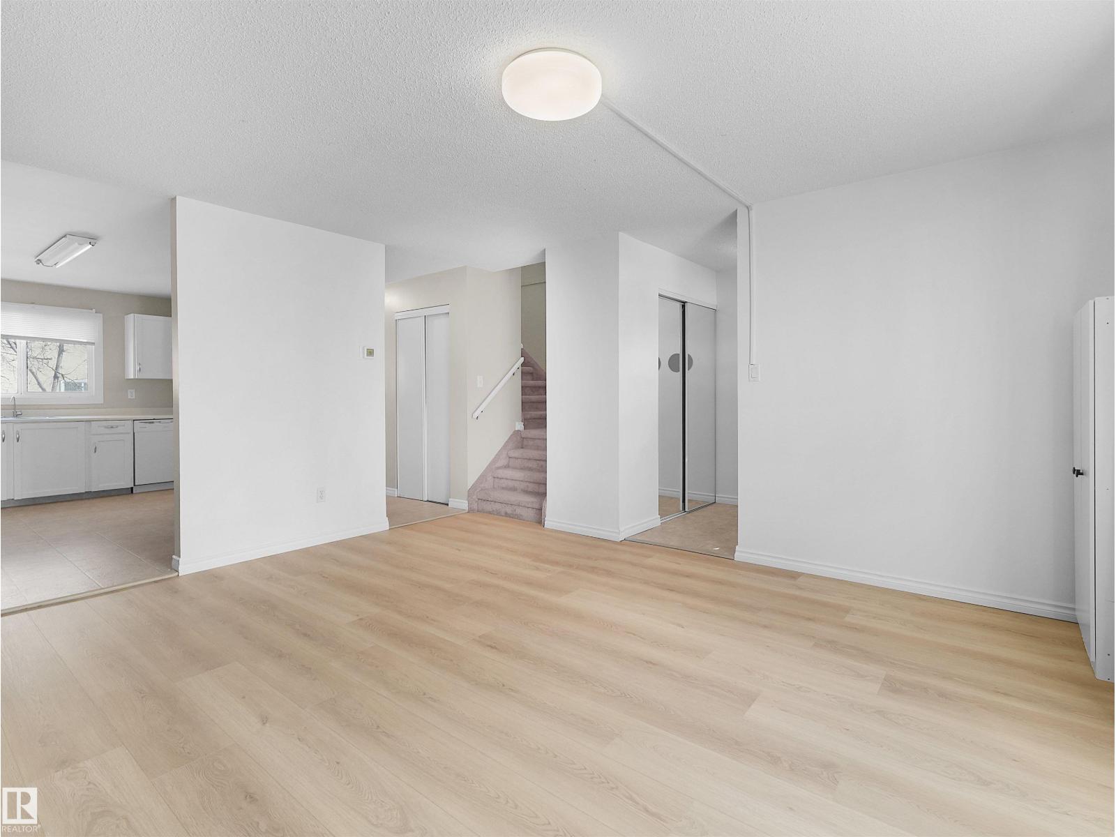 16483A 115 Street NW - Photo 5