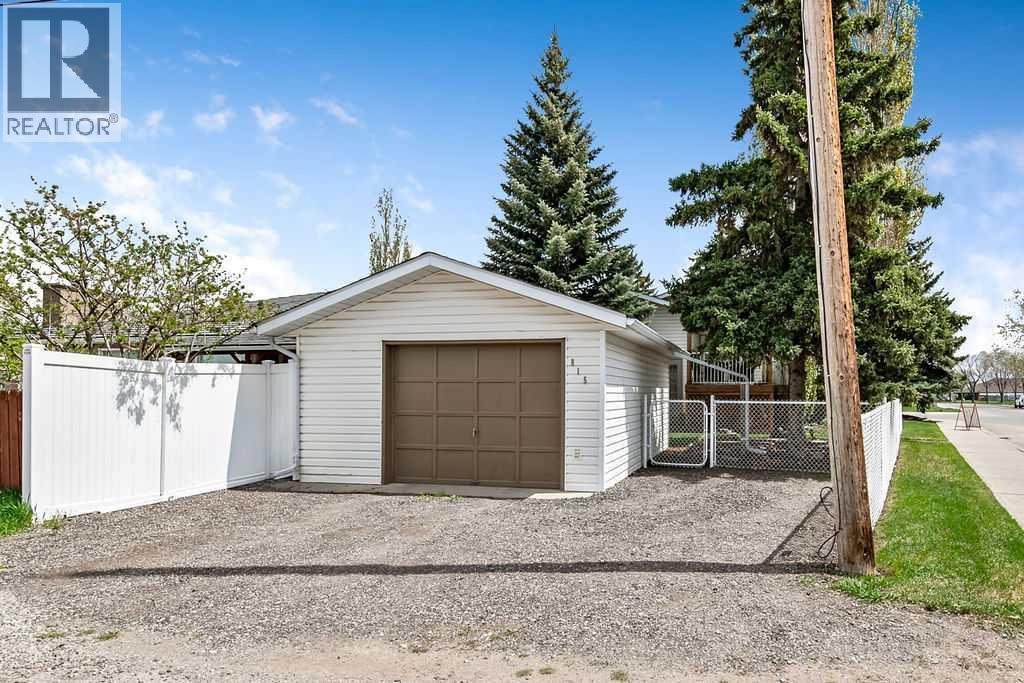 815 3 Street Southwest - Photo 29