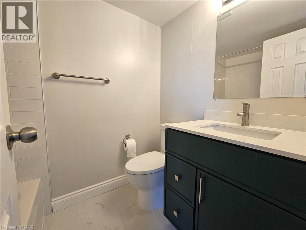 #508 260 SHELDON Avenue N - 11